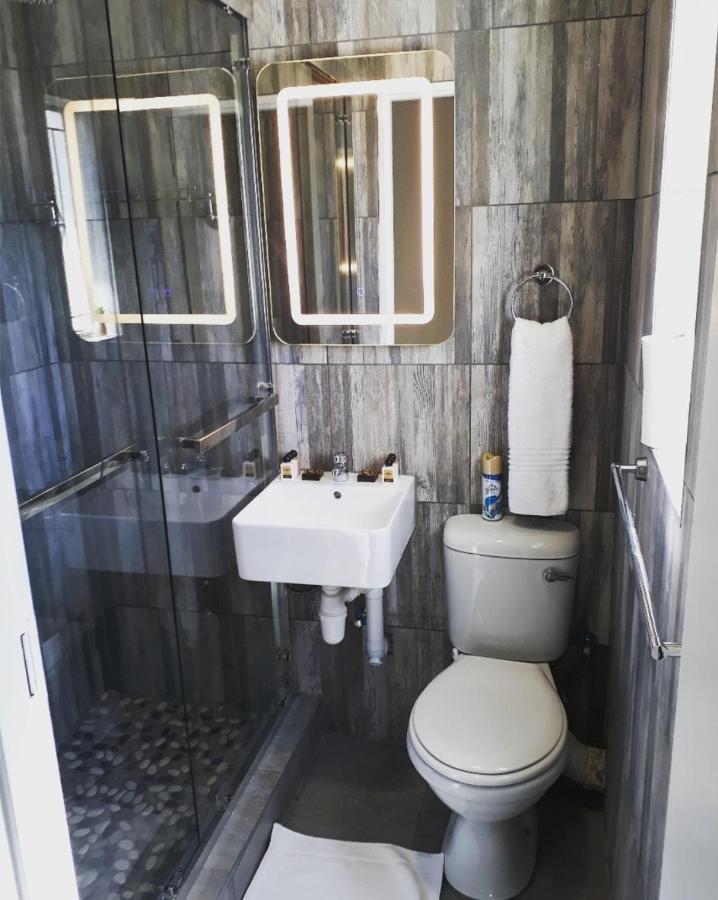 Bateleur Self Catering Cc Apartamento Windhoek Exterior foto