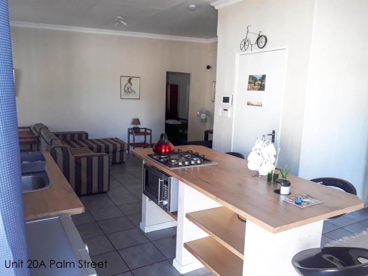 Bateleur Self Catering Cc Apartamento Windhoek Exterior foto